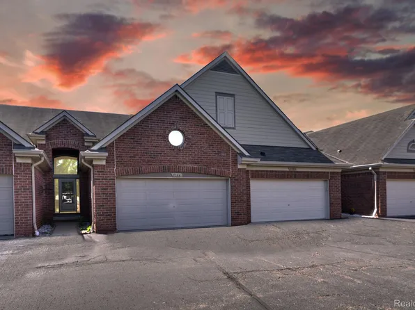 7106 Moore Ct, Shelby Township, MI 48317