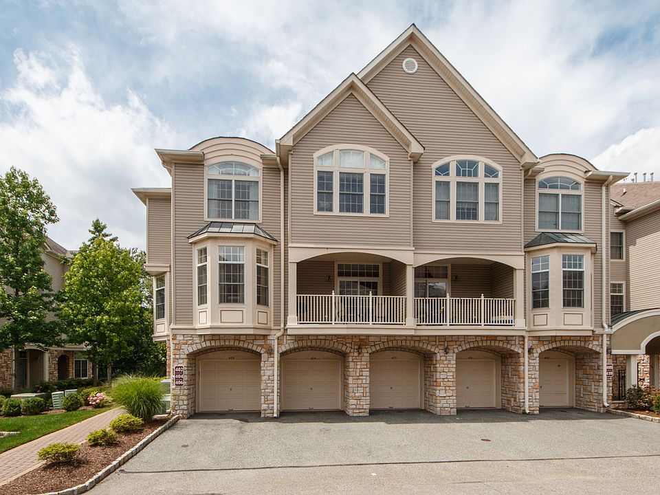 1st image of 406 Kensington Ln