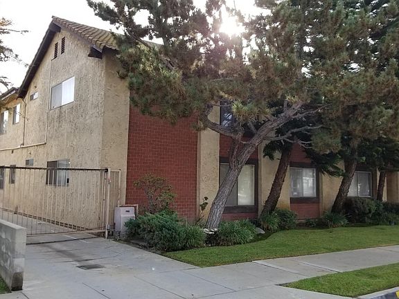 3rd image of 612 N Chandler Ave APT A