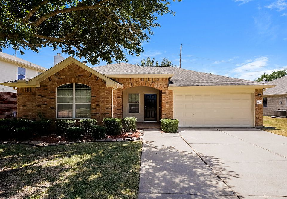 1st image of 20827 Oak Rain Ct