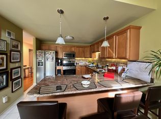 13 Summerfield Ln S, Riverhead, NY 11901