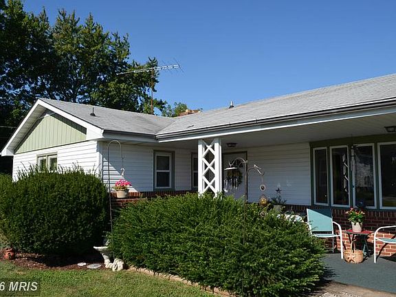 Exterior (Front)