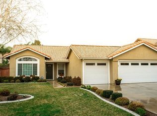 9245 Sunridge Dr, Riverside, CA 92508