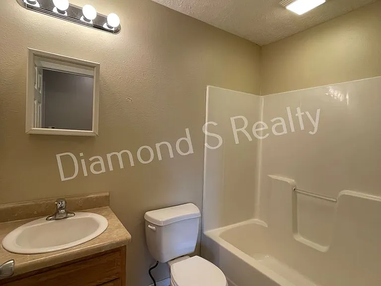 1452 N Ethyl Ave — Photo 7