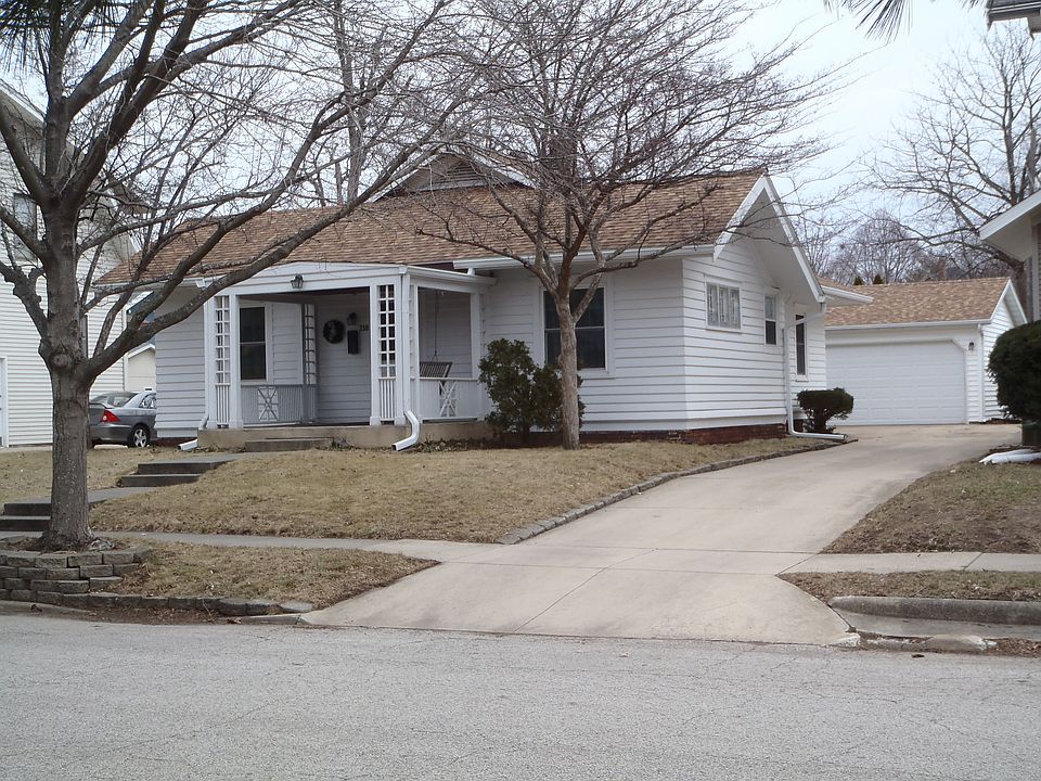Front, drive, garage