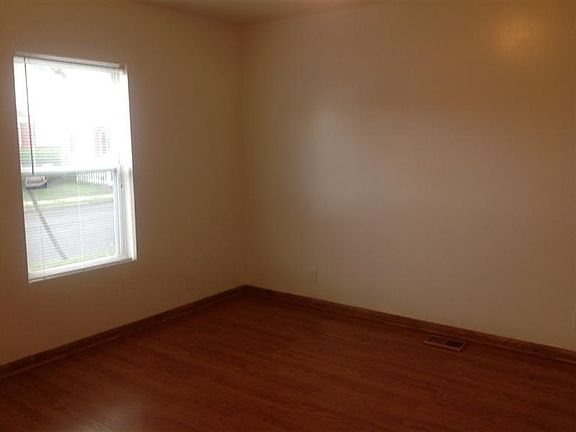 2nd image of 15 S McGee St