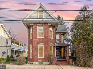 157 W King St, Chambersburg, PA 17201