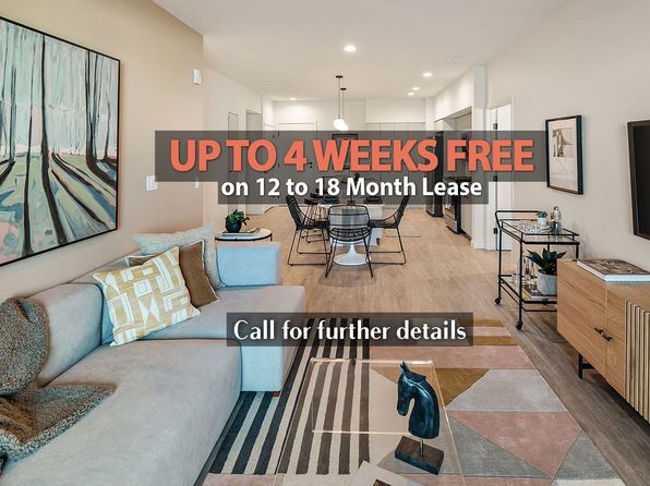 215 E Regent St PENTHOUSE 32