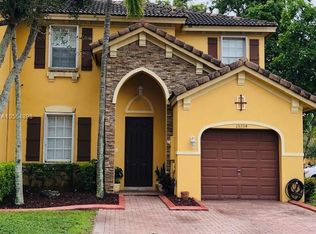 15334 SW 8th Way, Miami, FL 33194