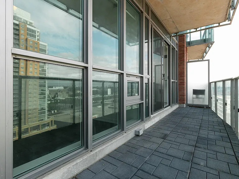 150 E Liberty St #1417 — Photo 22