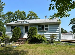 6 Webster Dr, Plymouth, MA 02360