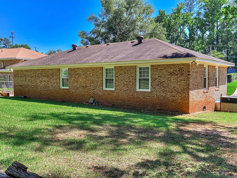 2705 Bolling Rd — Photo 46