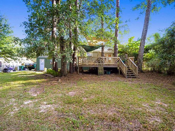 4th image of 17 Oaklawn Dr
