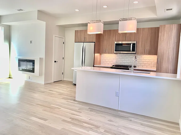 3943 Inca St — Photo 1