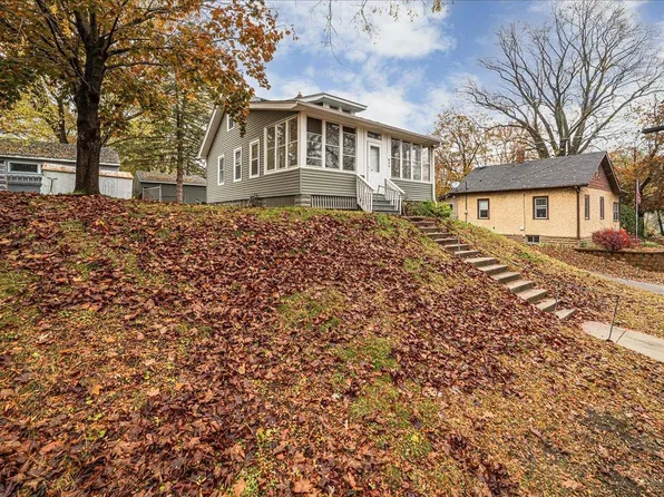 839 Stickney St, Saint Paul, MN 55107