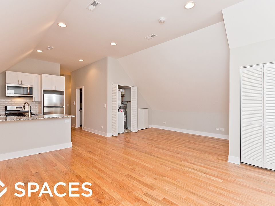 1st image of 3358 N Kenmore Ave #3
