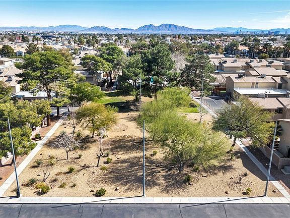 3rd image of 6412 Big Pine Way