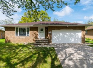 4768 Fairway Dr, Brooklyn, OH