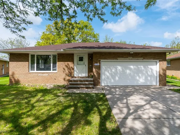 4768 Fairway Dr, Brooklyn, OH 44144