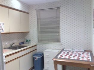 6714 230th St, Oakland Gardens, NY 11364