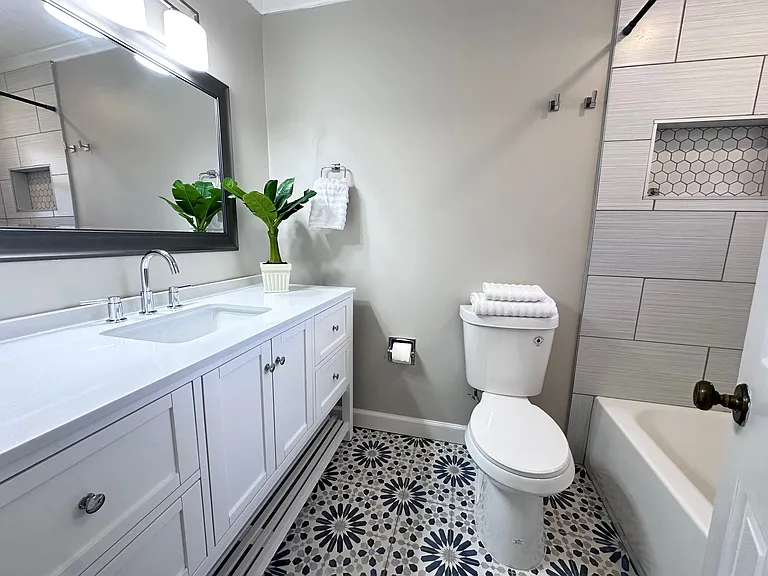 728 Somerset Ct — Photo 15