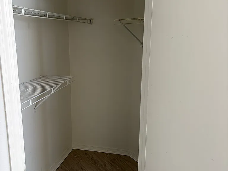 3900 Southpointe Dr #113 — Photo 5
