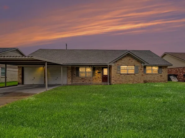 2717 Hillshire Dr, Deer Park, TX 77536