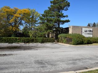 750 S Arlington Heights Rd, Elk Grove Village, IL 60007