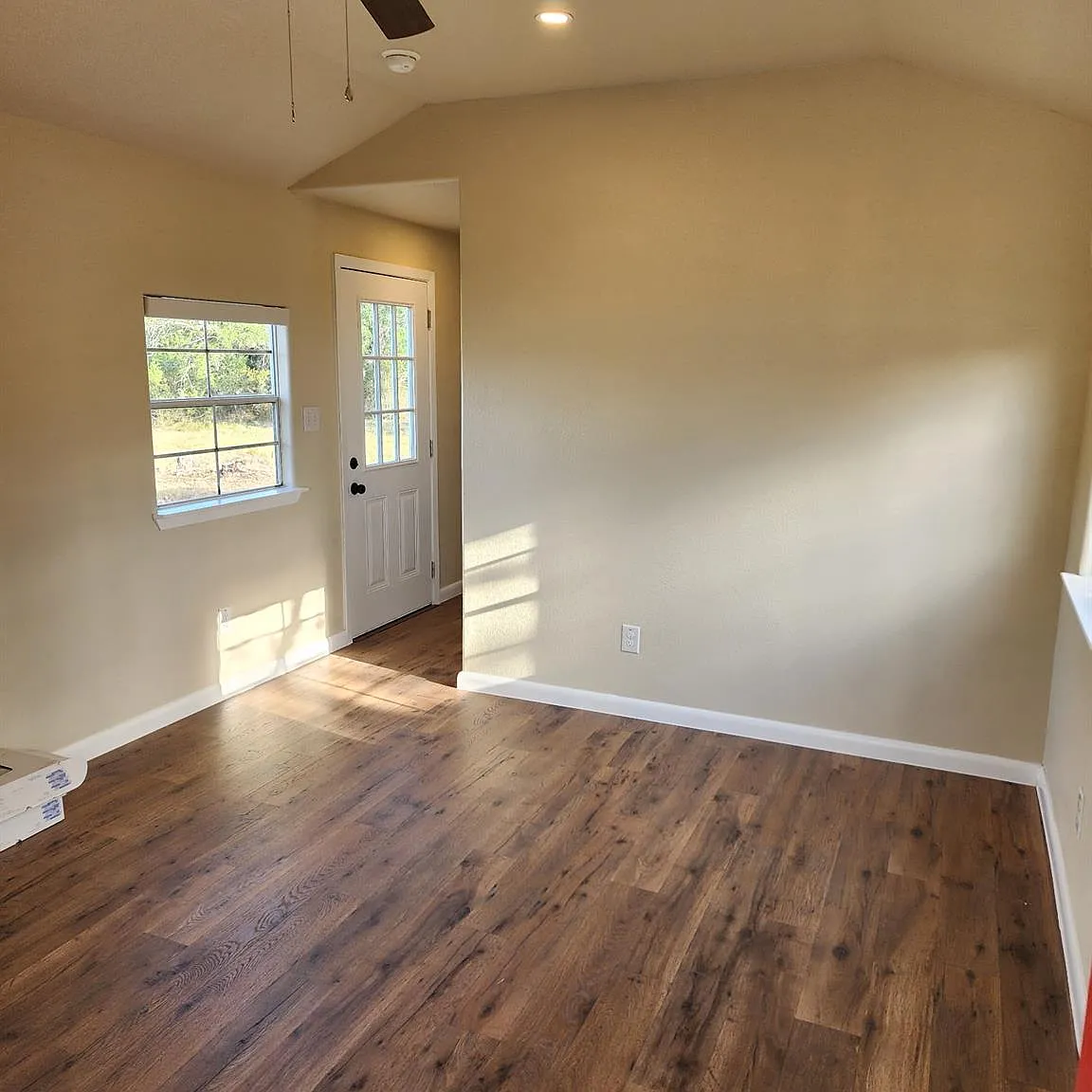 1 bed, 1.0 bath, 600 sqft, $1,500 — Photo 2