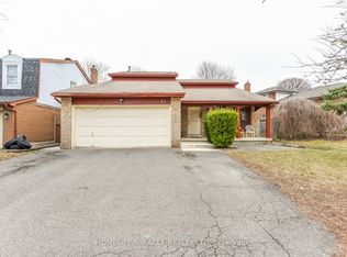 67 Massey St, Brampton, ON L6S3A3