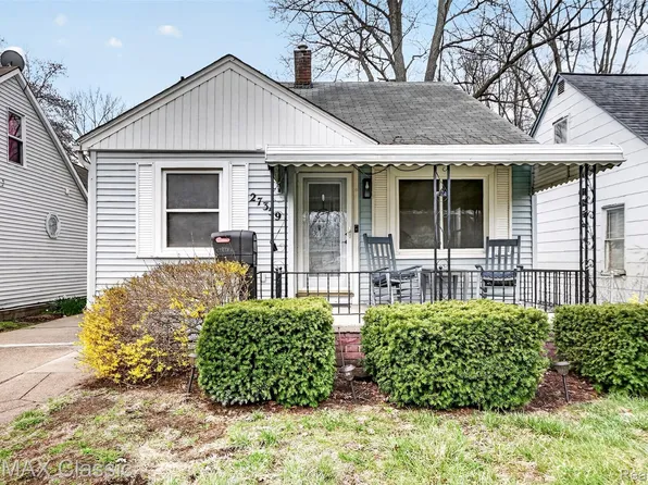 27359 Brettonwoods St, Madison Heights, MI 48071