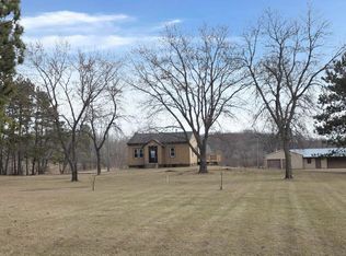 33955 Walbo Dr NW, Cambridge, MN 55008