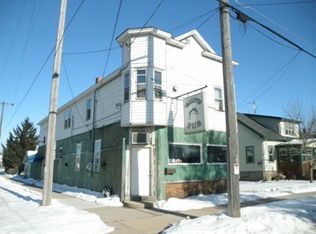 458 W 6th Ave, Oshkosh, WI 54902