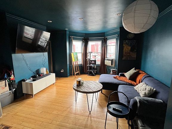 2nd image of 5257 Delancey St #B
