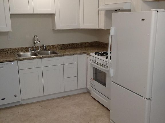 2nd image of 807 E South Broadway Ave APT A