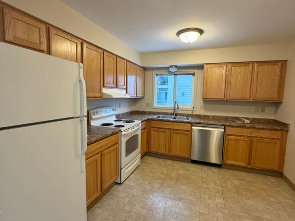 3420 E 42nd Ave APT 4