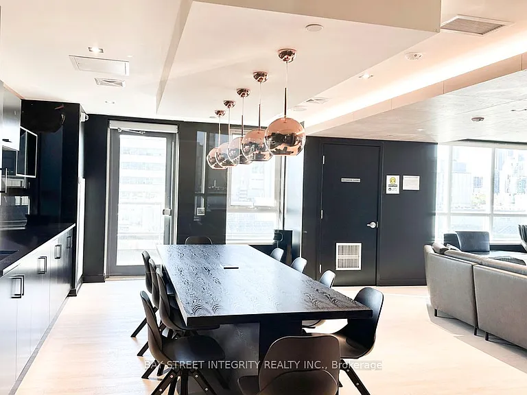 181 Huron St #201 — Photo 18