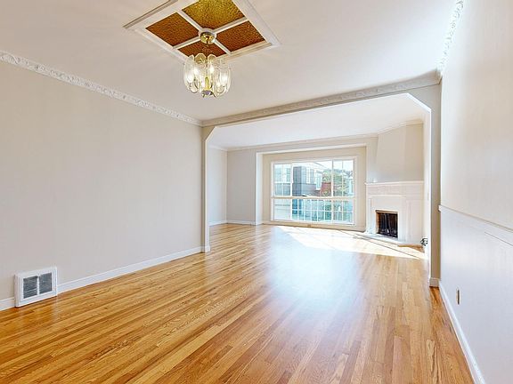4th image of 120 Naglee Ave