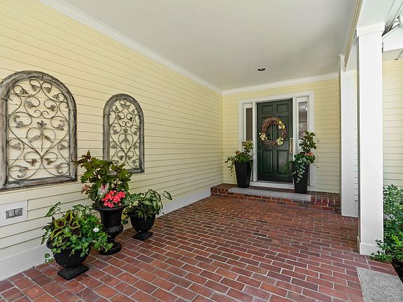 5th image of 33 Shipley Drive
