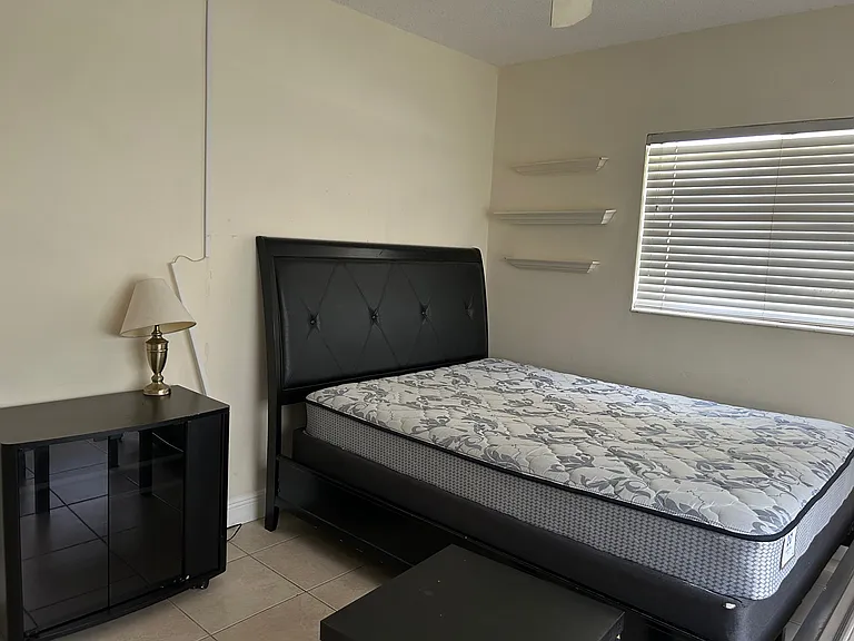 265 SW 7th St #2 — Photo 19