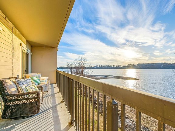 2nd image of 12100 Two Rivers Dr #B1/3