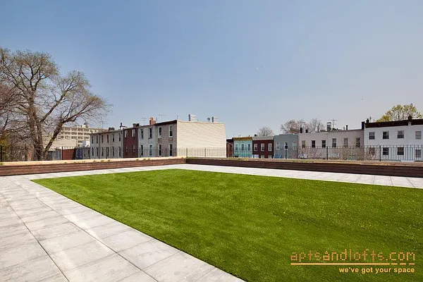 Rented by aptsandlofts.com | media 27