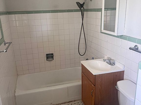5th image of 1100 NW 27th St #1106-A