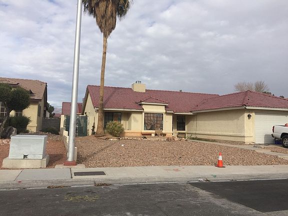 3rd image of 6108 Sadler Dr