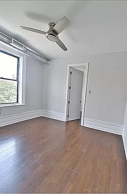 3rd image of 694 Willoughby Ave #5