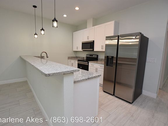 3rd image of 206 W Belmar St