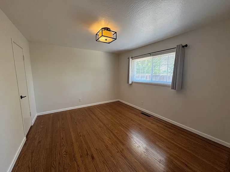 1874 Bandoni Ave — Photo 16