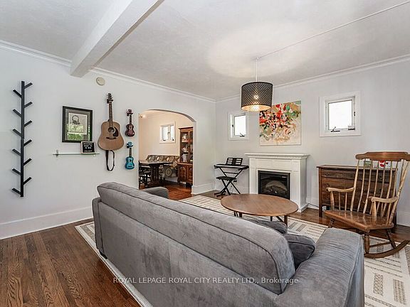 4th image of 12 Mac Ave