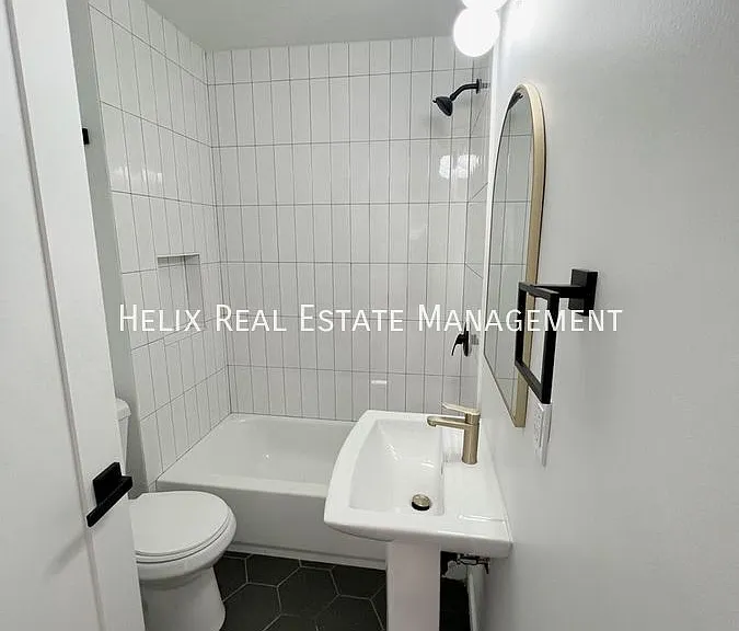 552 S Oakland Ave #4 — Photo 14
