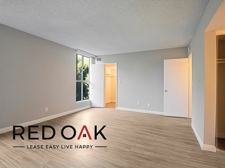 4329 Colfax Ave #108 — Photo 5